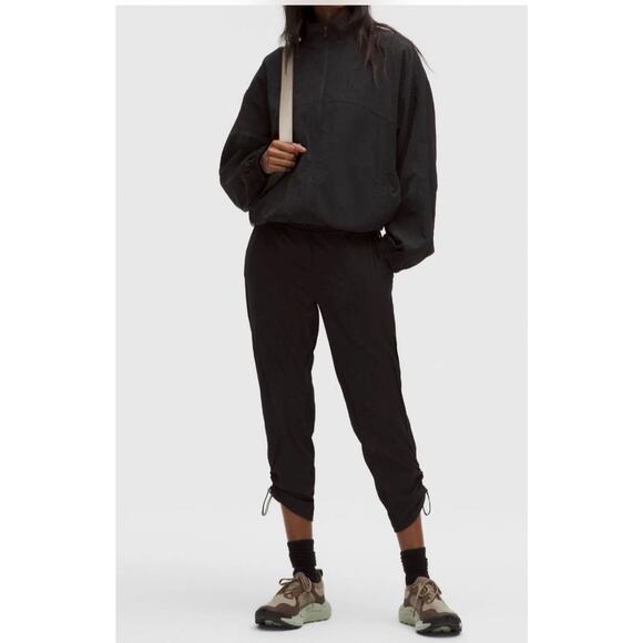 Lululemon Dance Studio Mid-Rise Cropped Jogger Black Womesn Size 8 LW6CDQS #001 - Picture 2 of 16